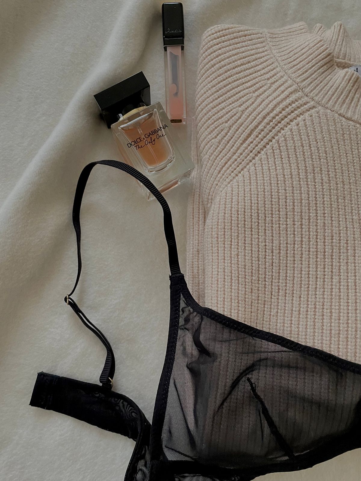 Camisola de Cetim — Caimento fluido e toque frio.
