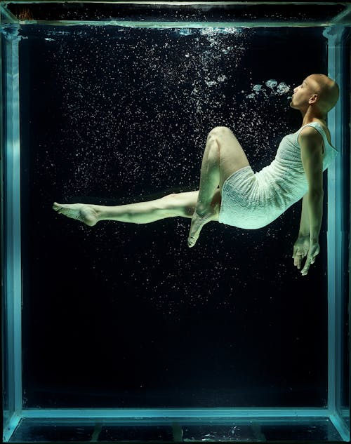 Free Woman Underwater Stock Photo
