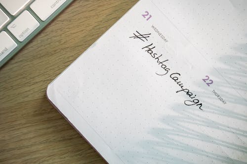 Free Close-up of a Handwritten Note in a Calendar Stock Photo