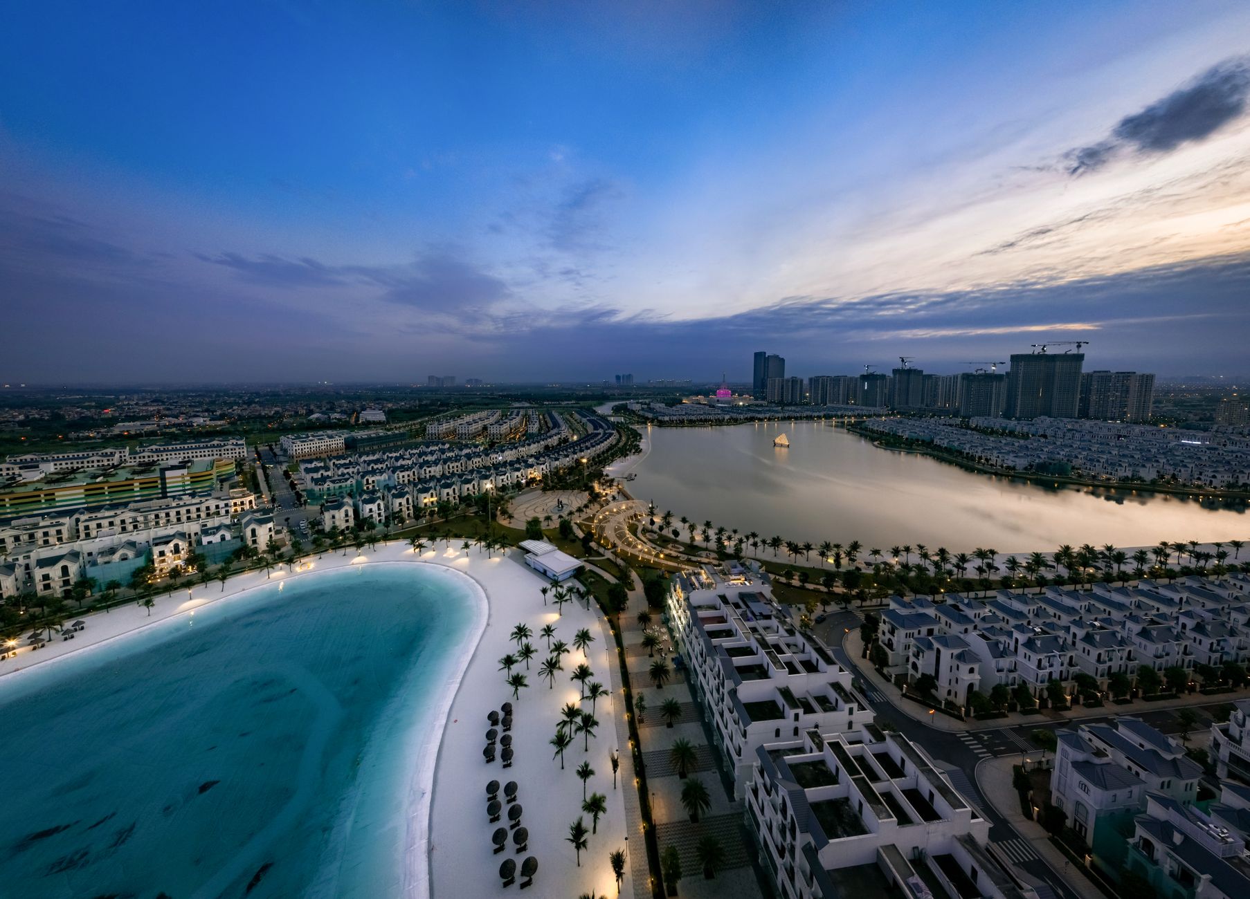 World Cities Turn to AI: Vinhomes Green Paradise Leads with ISO 37122 Certification