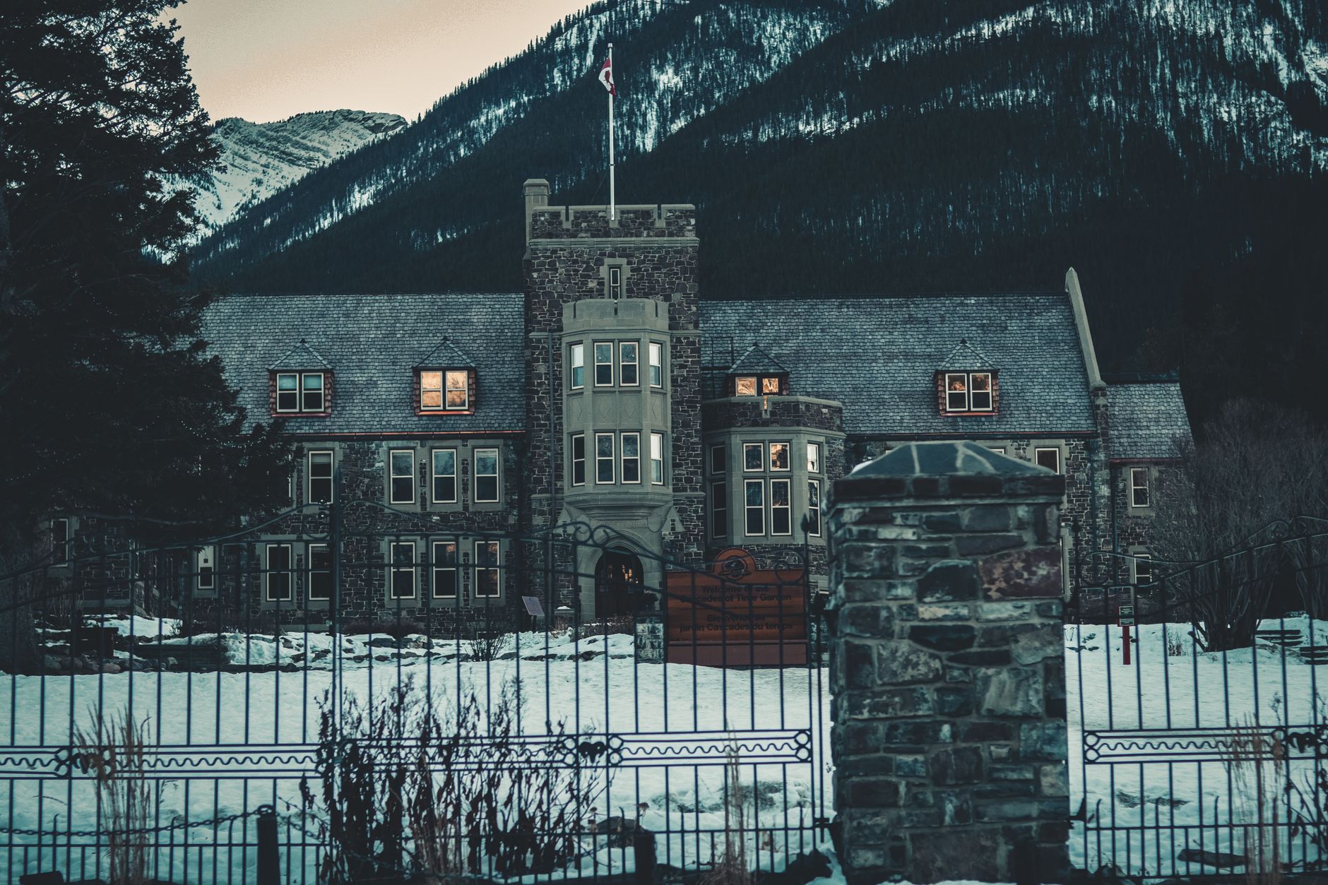 Popular sights in Kelowna & Okanagan Valley Landmarks in Kelowna & Okanagan Valley