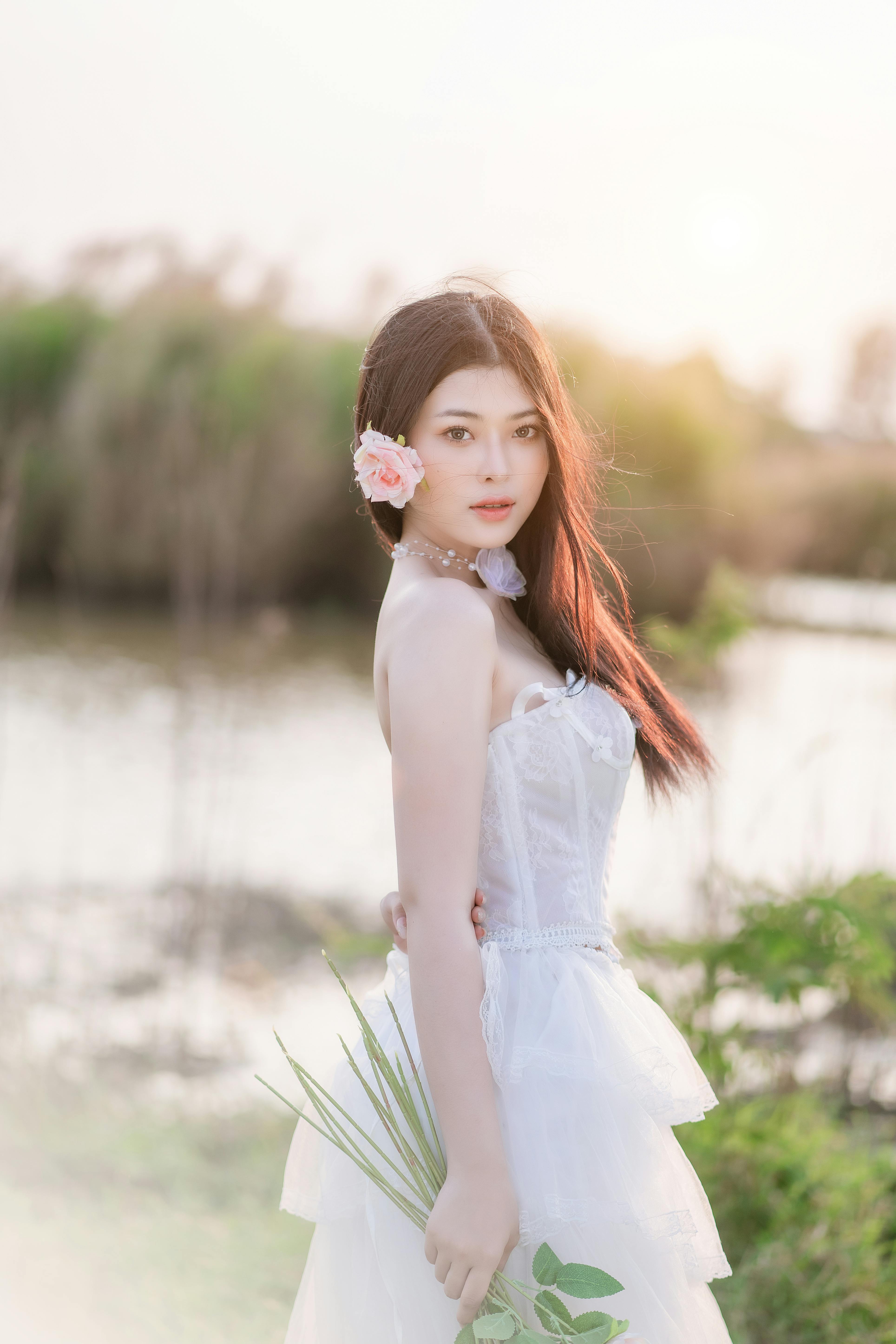 Brunette in Wedding Dress Free Stock Photo