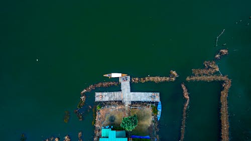 Бесплатное стоковое фото с лодки, озеро, причал