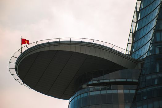 Skyline van moderne stad met kantoorgebouwen