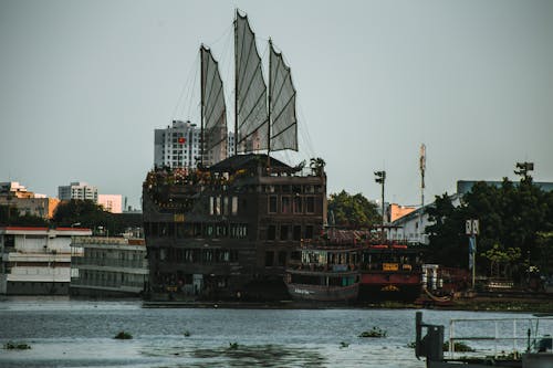 Elisa Floating Restaurant in Ho Chi Minh in Vietnam