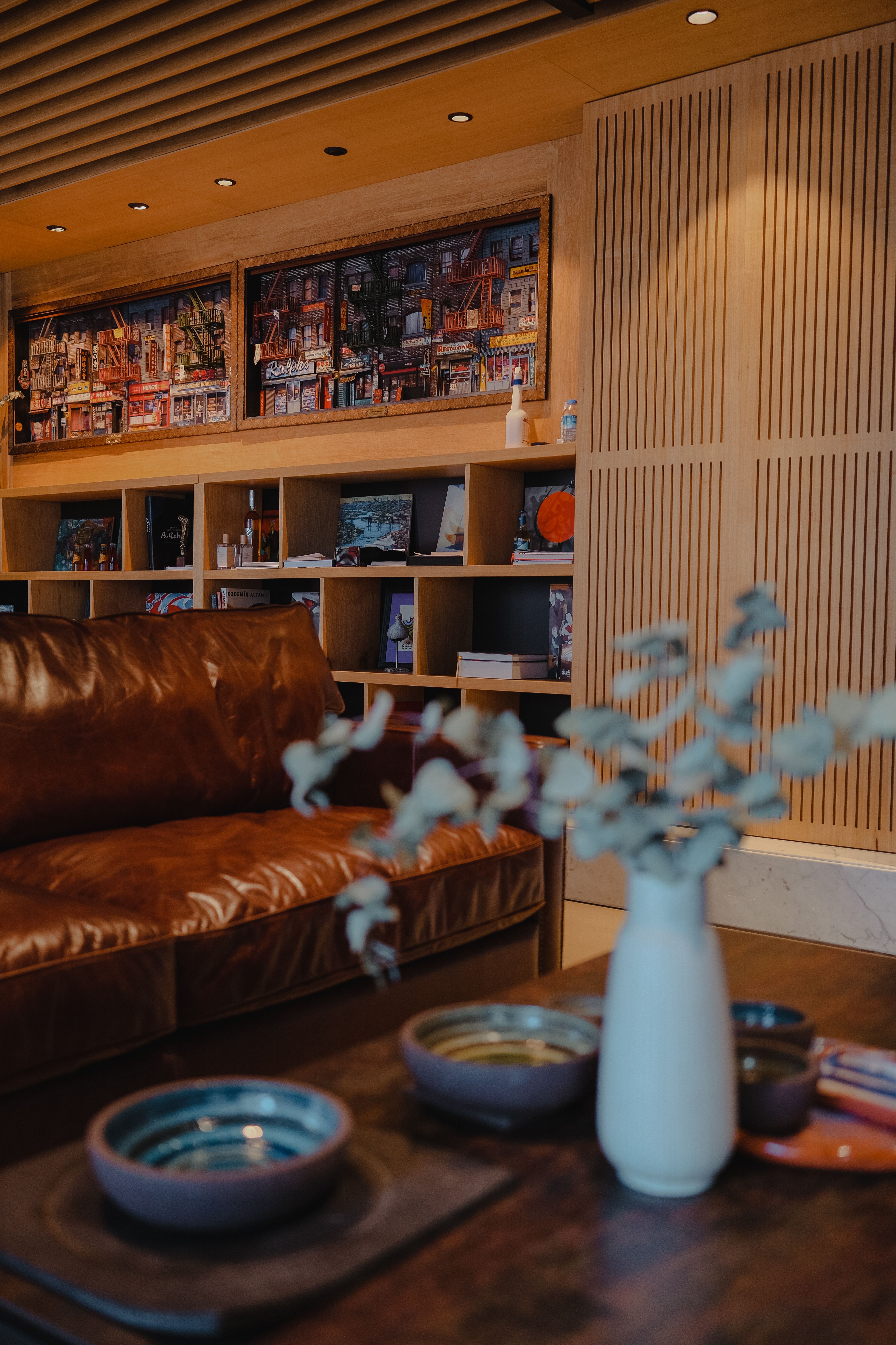 Modernist Interior with Still Life · Free Stock Photo
