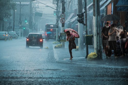 Heavy Rainfall Expected Across Plains And Mid-South