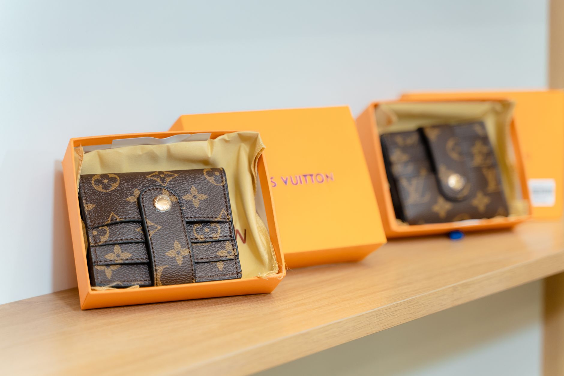 Louis Vuitton ブランドのアイテム