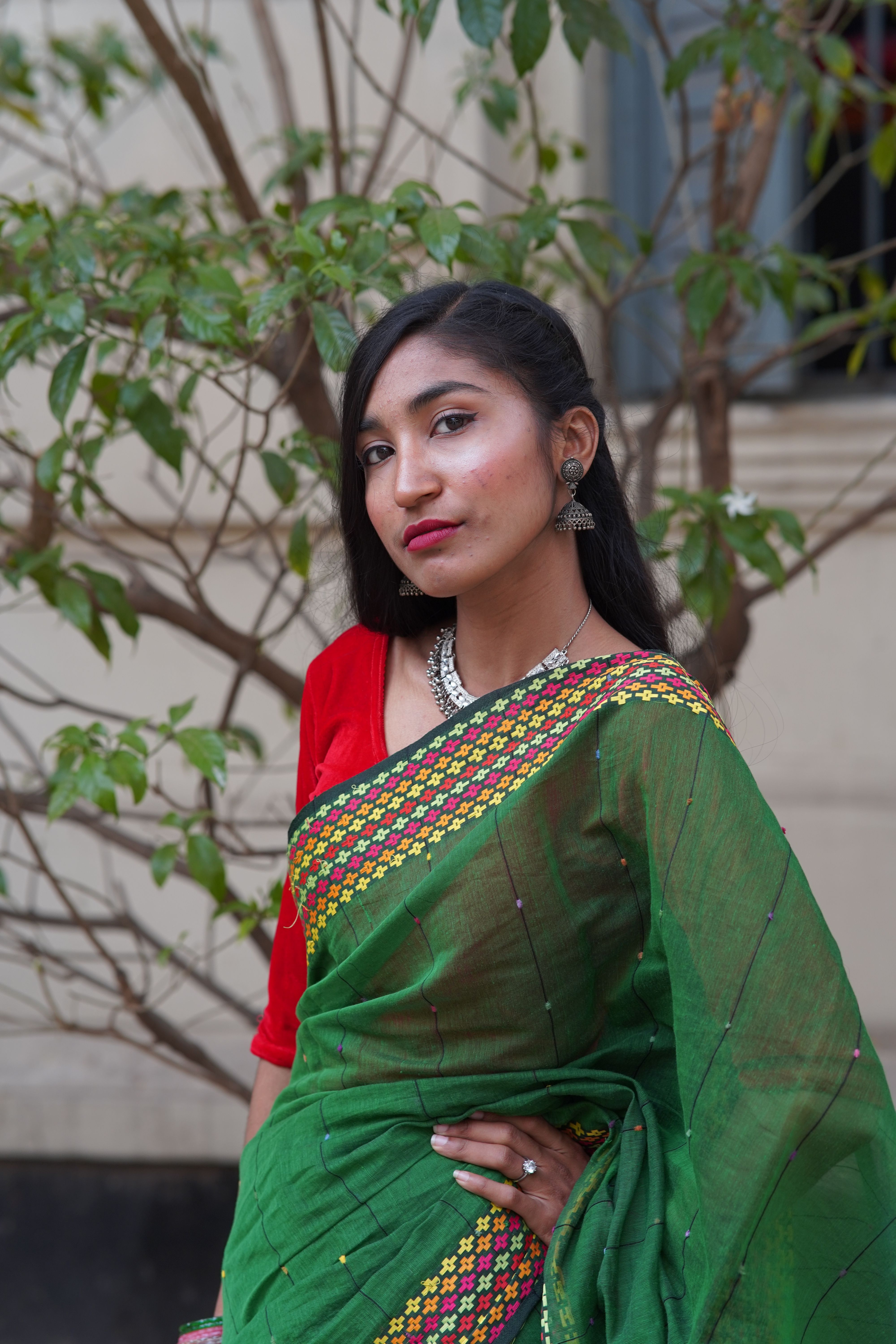 Young Women in Traditional Indian Clothing · Free Stock Photo