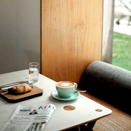Kostenloses Stock Foto zu cappuccino, essensfotografie, frühstück