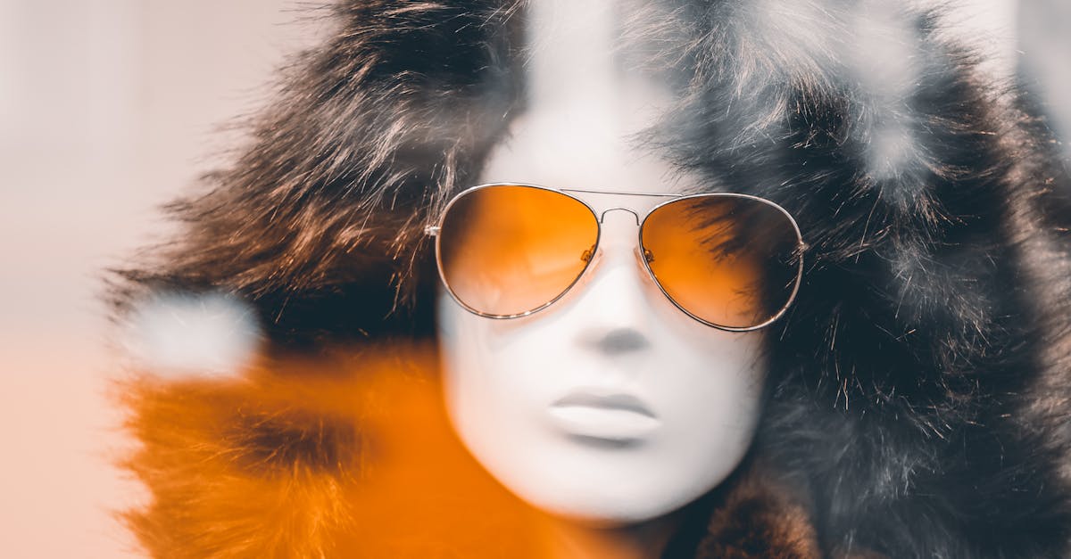 Les lunettes de soleil glamour qui marquent cette saison