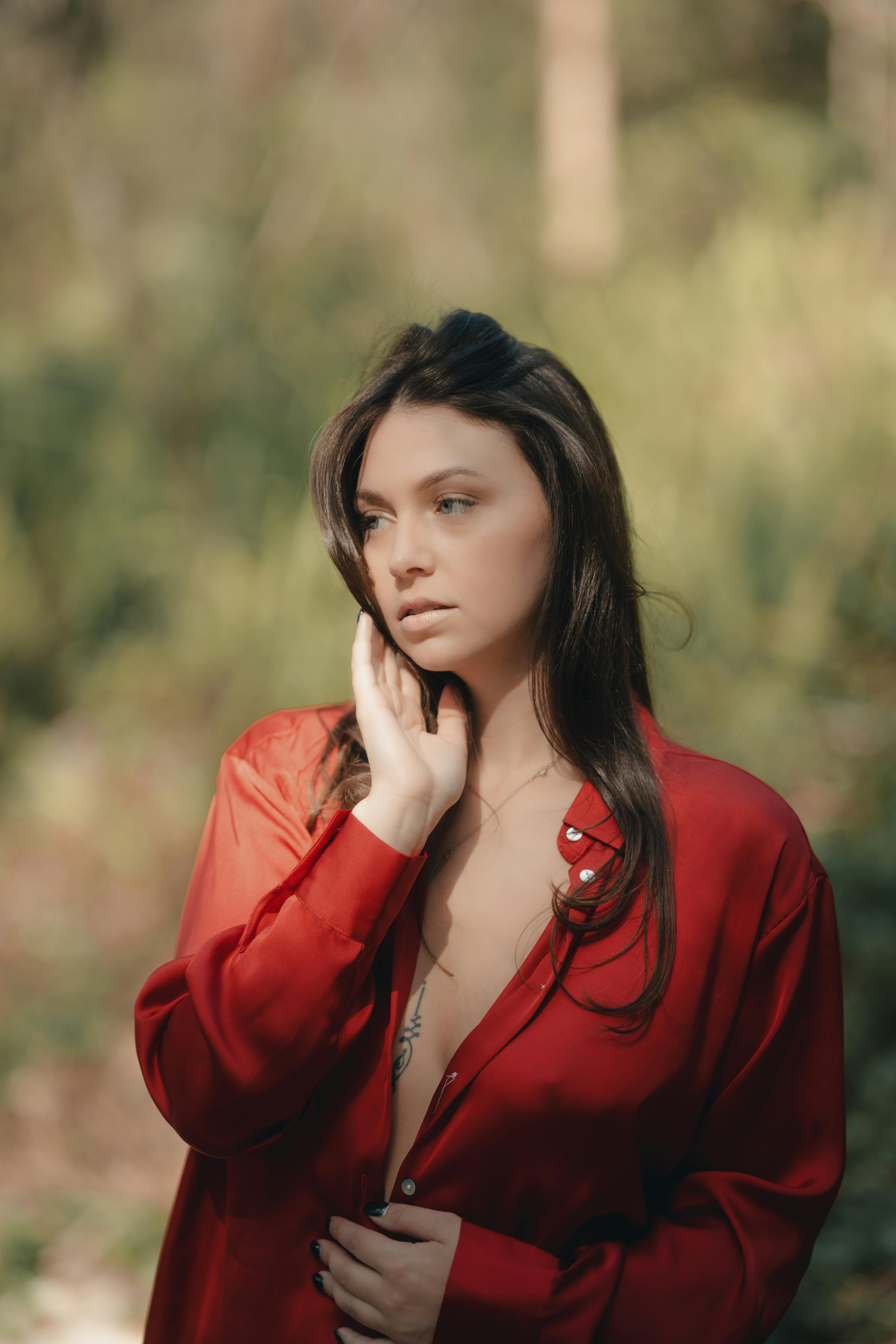 Women In Red Stock Photo - Download Image Now - Red, Women, Only Women -  iStock