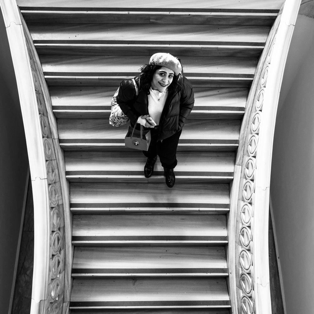 Mells — movers carrying boxes for a flat move