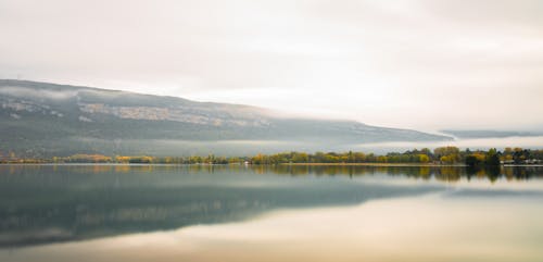 Kostenloses Stock Foto zu farbe des herbstes, hügel, langzeitbelichtung