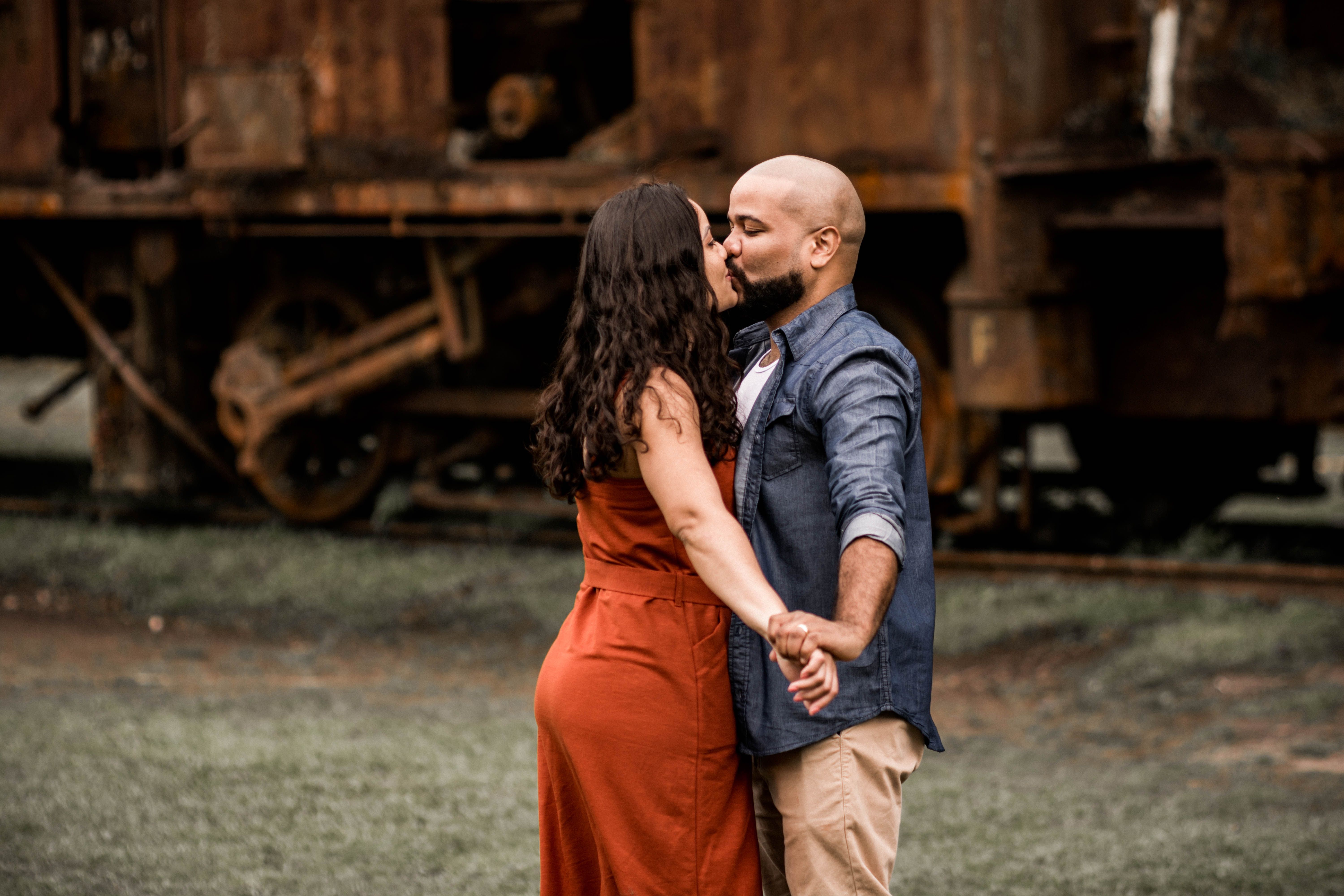 Kissing Couple by Rusty Train · Free Stock Photo