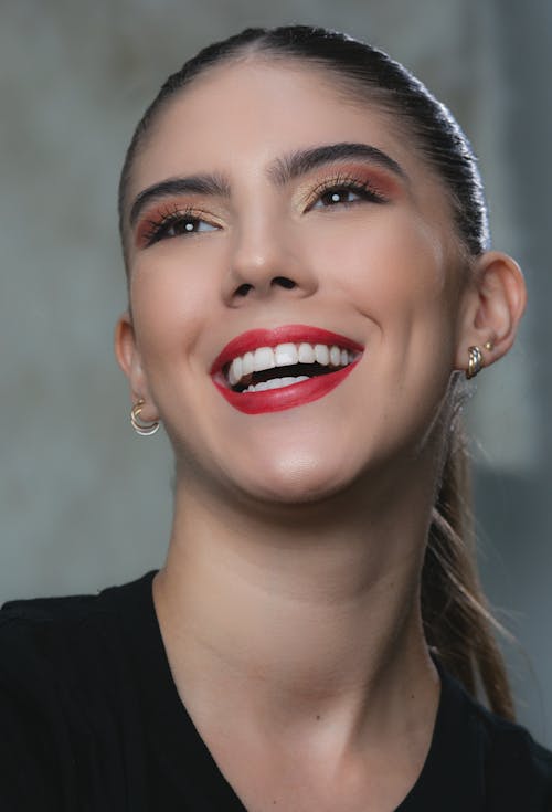 Portrait of a Smiling Woman 