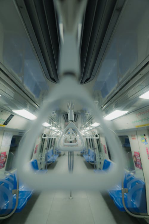 Gratis arkivbilde med passasjer tog, singapore, under bakken