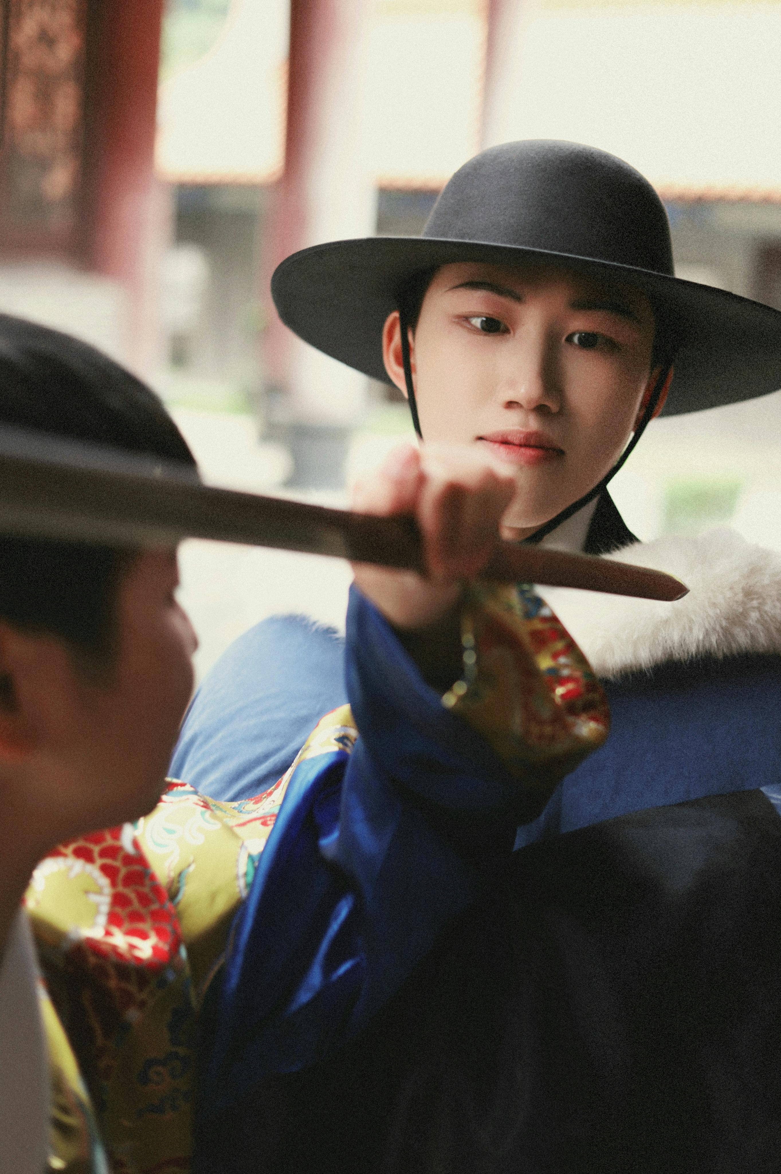 Ücretsiz Kostümlü Performans Sanatçıları Stok Fotoğraflar