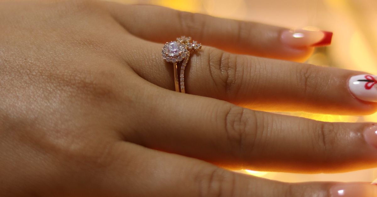 Ring One Hand A Hand with a Ring on a Finger · Free Stock Photo