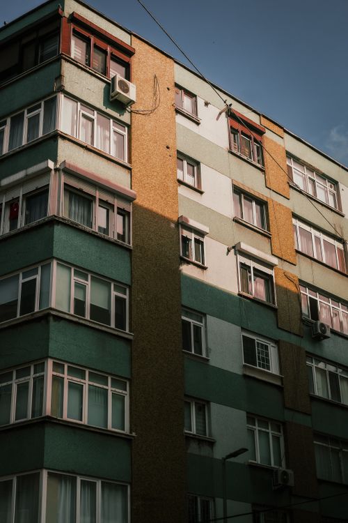 Free Low angle view of a vibrant residential apartment building facade in Istanbul, Turkey. Stock Photo