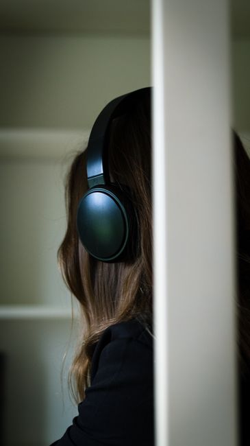 Escutar também é interpretar: caminhos para descobrir uma música