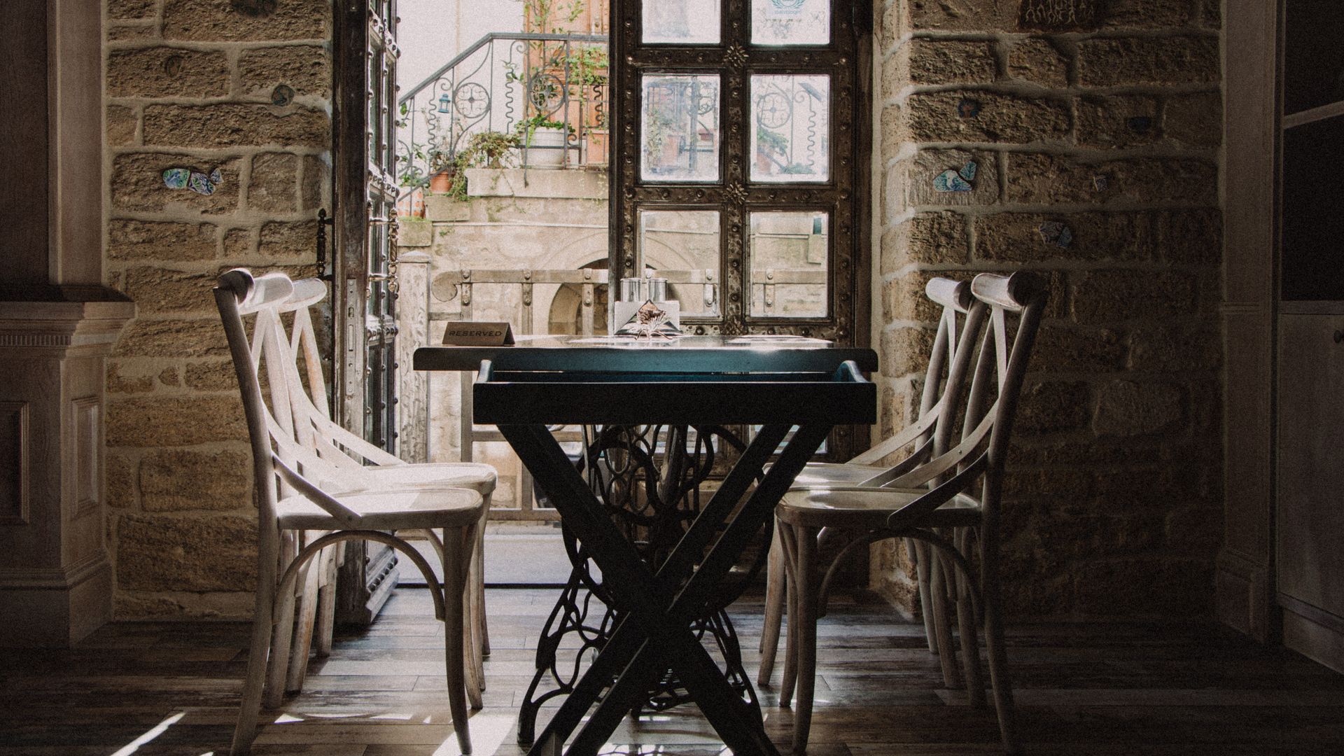 Natural Stone Interior in Cyprus: What Works and Why — illustrasjonsbilde