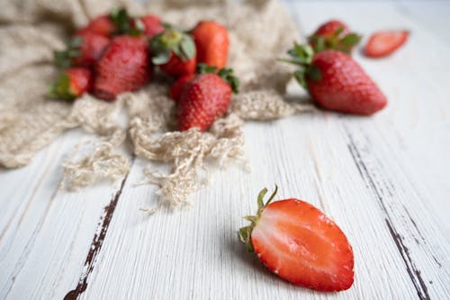Free Close-up of a Bunch of Strawberries  Stock Photo