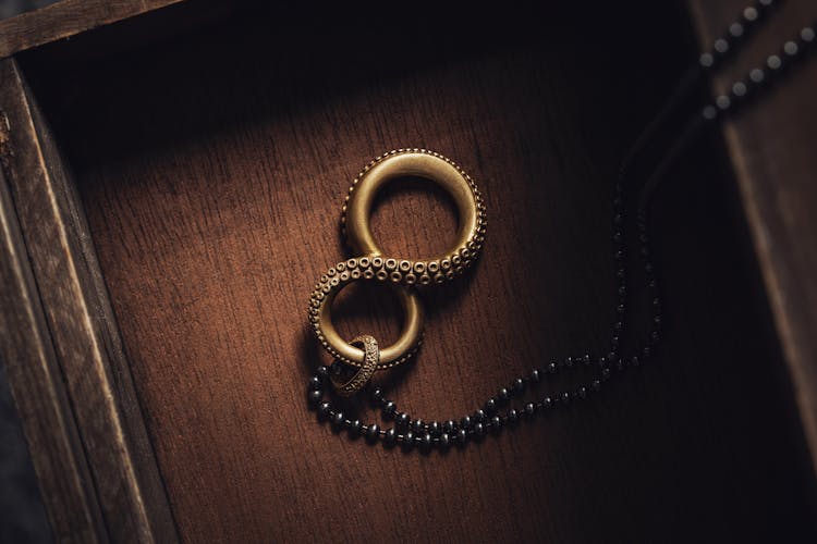 Octopus Infinity Symbol Pendant