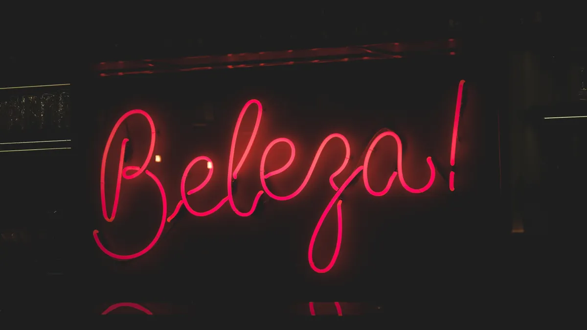 Custom Neon Sign Design: Tips for Personalizing Your Space