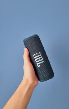 JBL Go 3 Vale a Pena em 2026? Review Completo da Caixa de Som à Prova d’Água - imagem 2