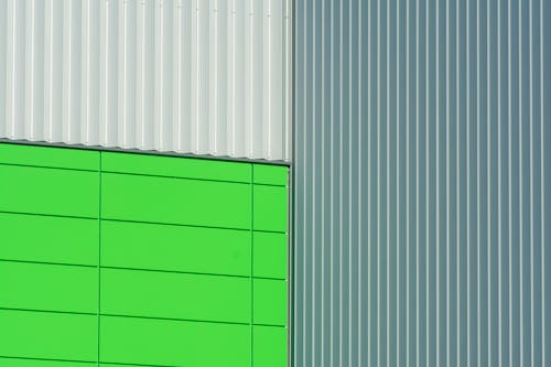 Kostnadsfri bild av aluminium, geometrisk, gröna plattor