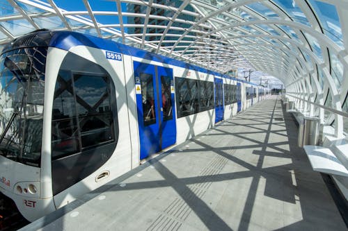 Immagine gratuita di binario della stazione ferroviaria, olanda, stazione centrale dell aia