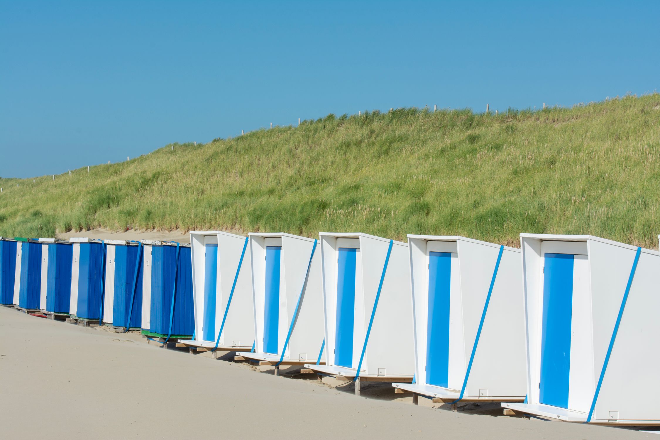 Changing Booths on a Beach Β· Free Stock Photo