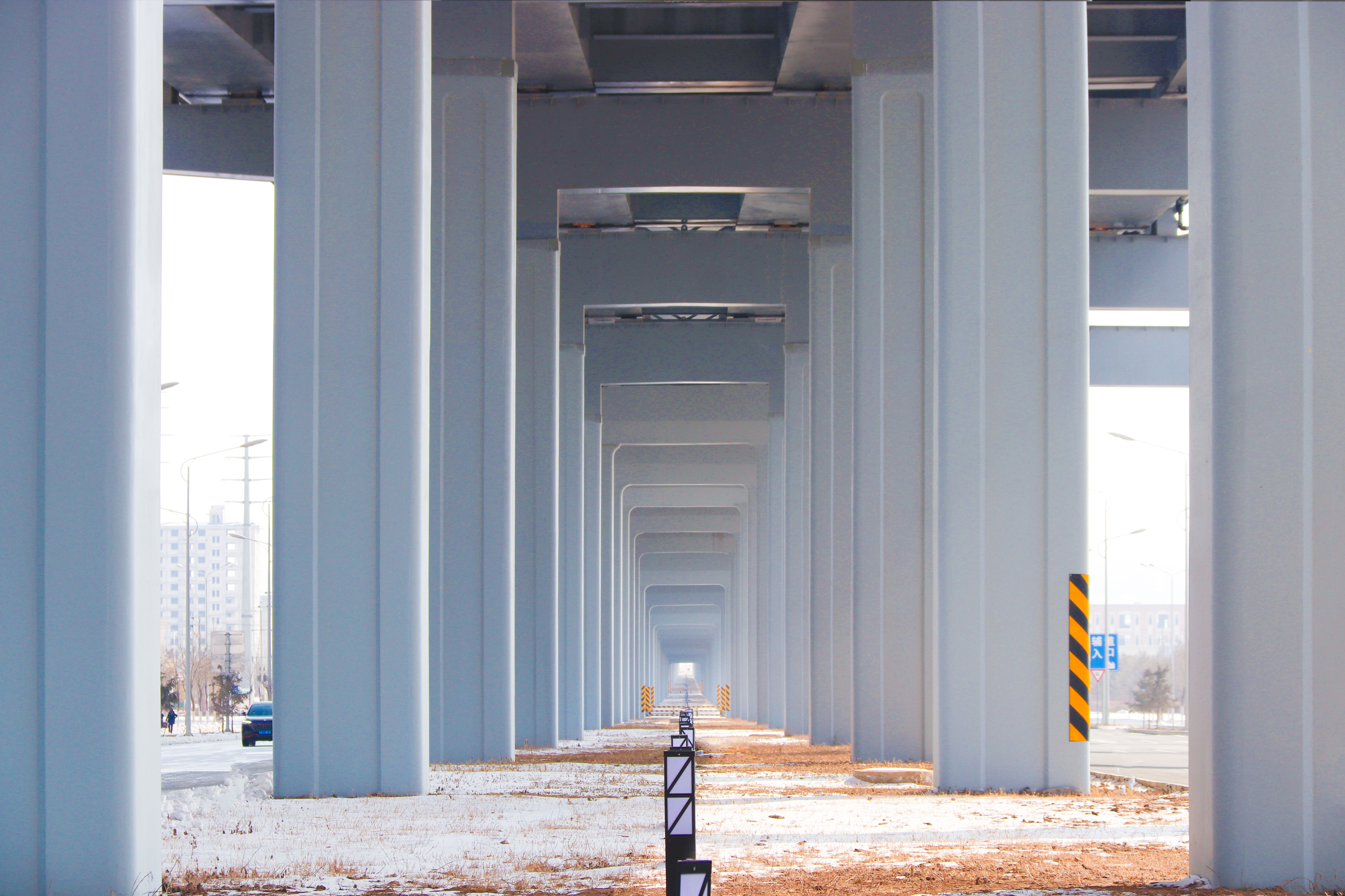 Why data infrastructure is becoming the foundation of AI success in automotive retail — Photo by 大 钱 on Pexels