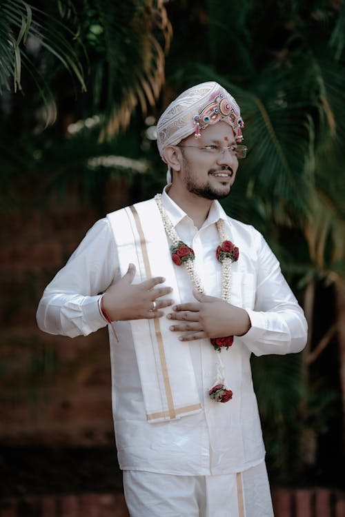 คลังภาพถ่ายฟรี ของ การยืน, ชายชาวอินเดีย, ถ่ายภาพงานแต่งงาน