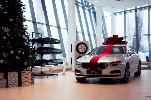Dubai Firm Gifts Lamborghini to Top Employee During Annual Award Ceremony Event