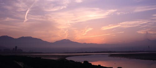 Безкоштовне стокове фото на тему «відображення, вода, гора»