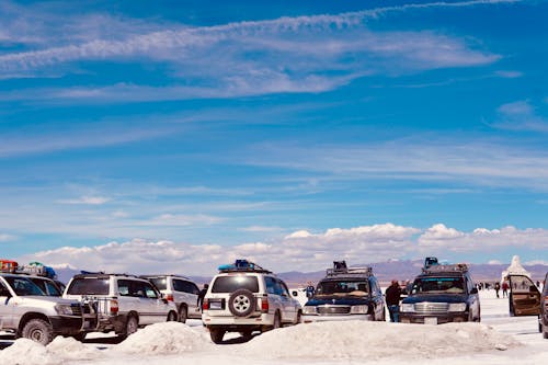 Free Off-Road Cars Parked in a Desert Area Stock Photo