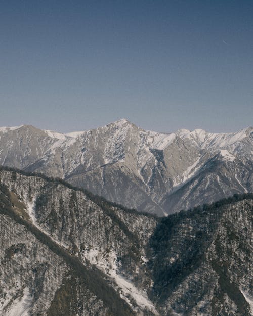 Gratis arkivbilde med fjell, fjellkjede, klar himmel