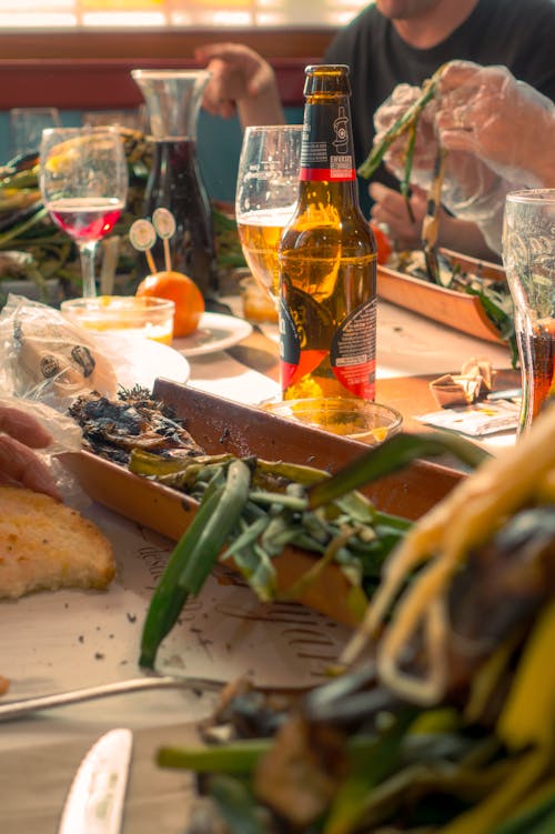 Fotobanka s bezplatnými fotkami na tému alkohol, fľaša, jedlá