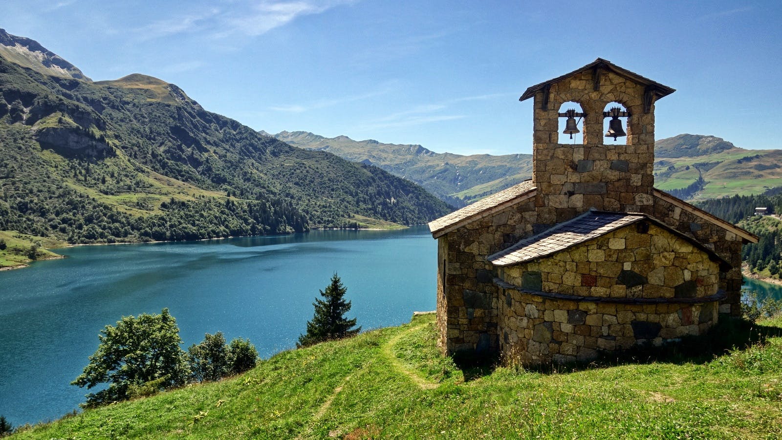 Brown and Black Brick House on Hill · Free Stock Photo