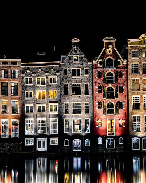 bezplatná Základová fotografie zdarma na téma Amsterdam, barevný, důmy Základová fotografie