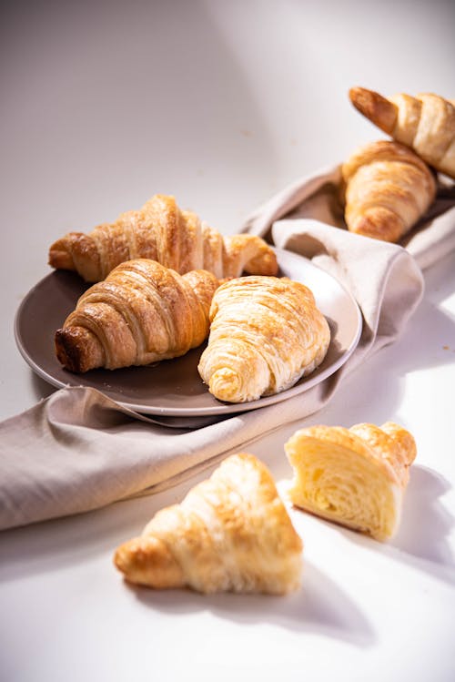 Základová fotografie zdarma na téma croissanty, detail, fotografie jídla