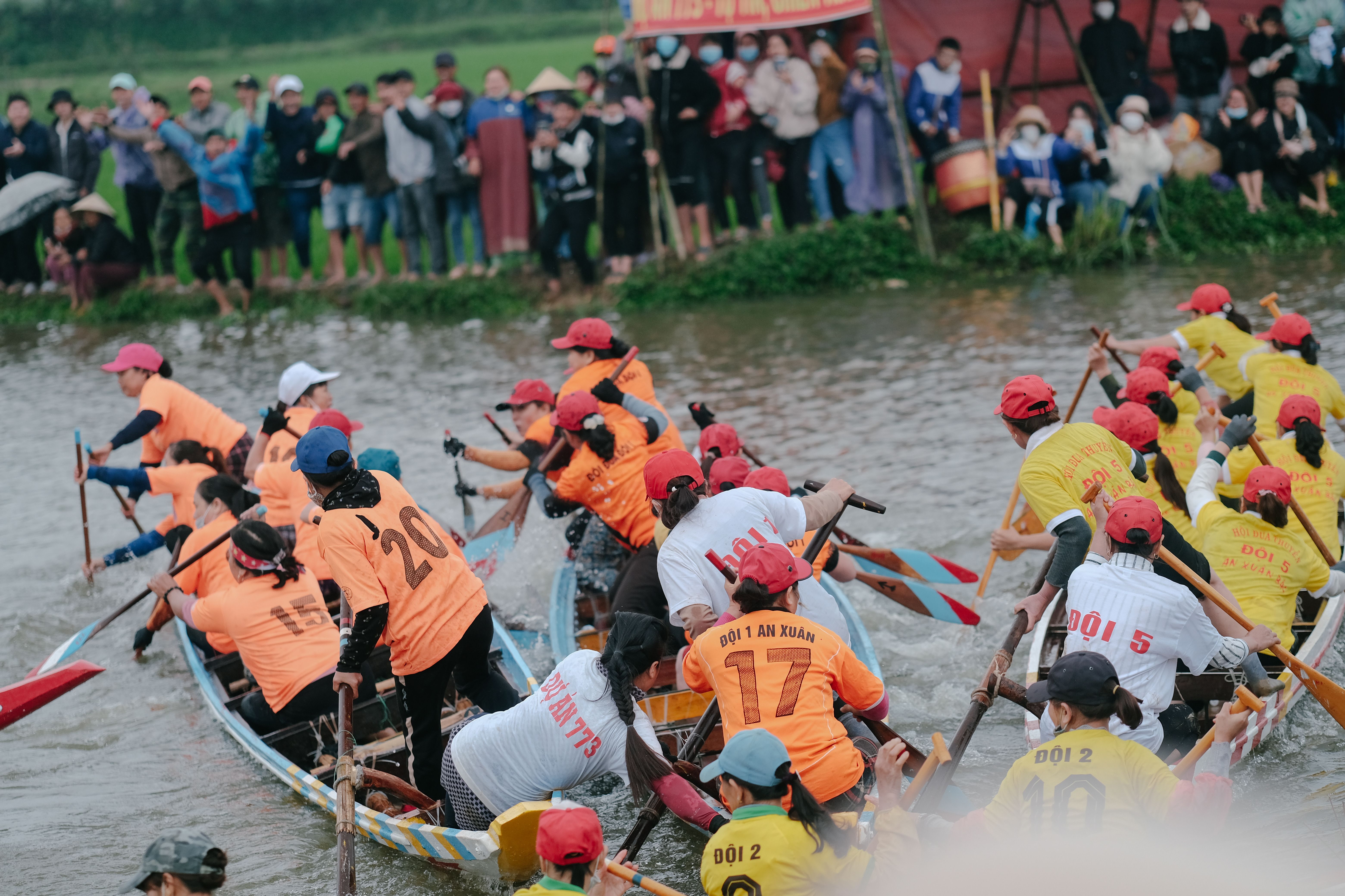 Canoe Boat Racing · Free Stock Photo