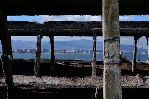 Photos gratuites de abandonné, bâtiment, mer