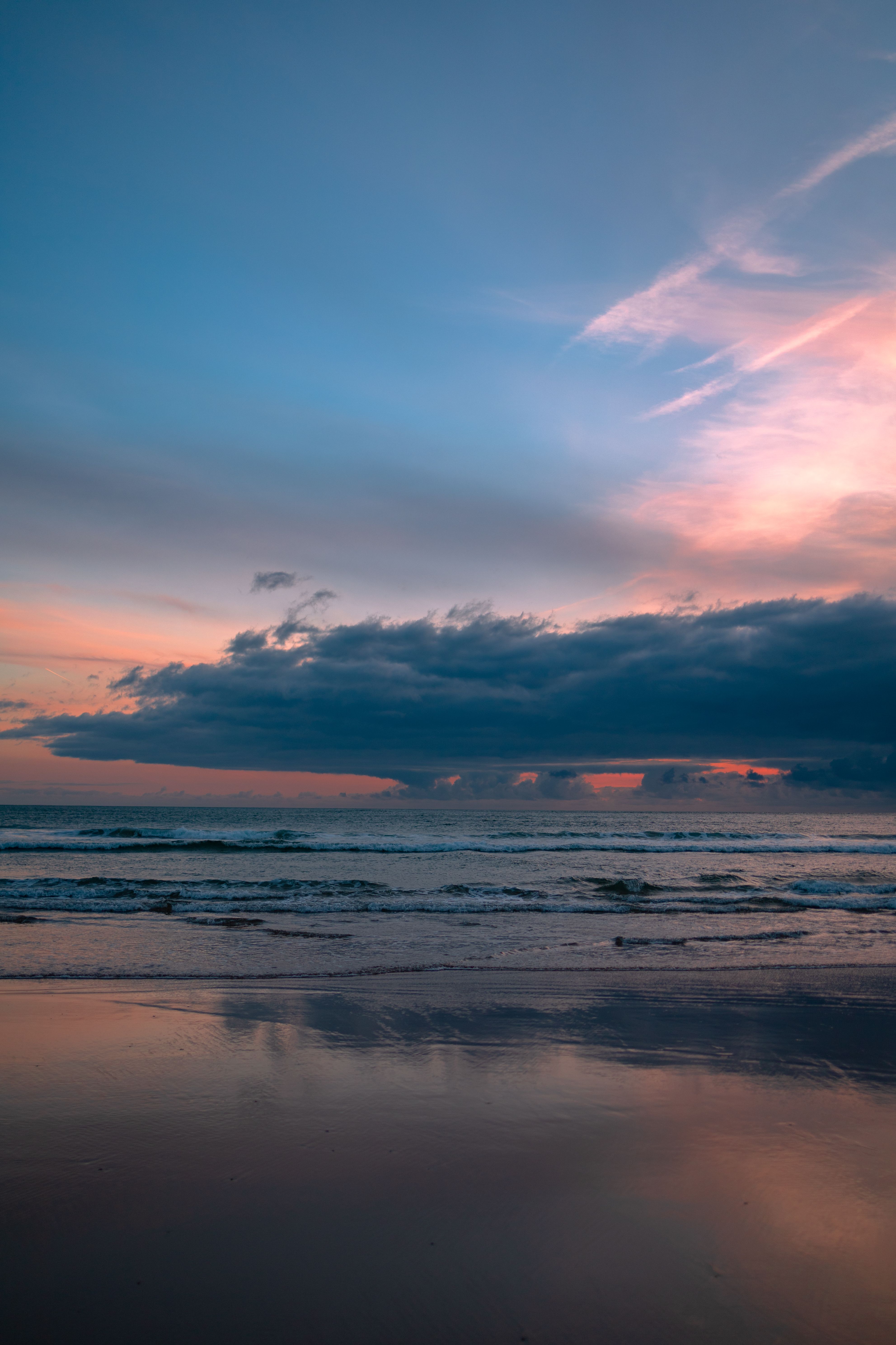 Sound Of Waves Photos, Download The BEST Free Sound Of Waves Stock Photos &  HD Images