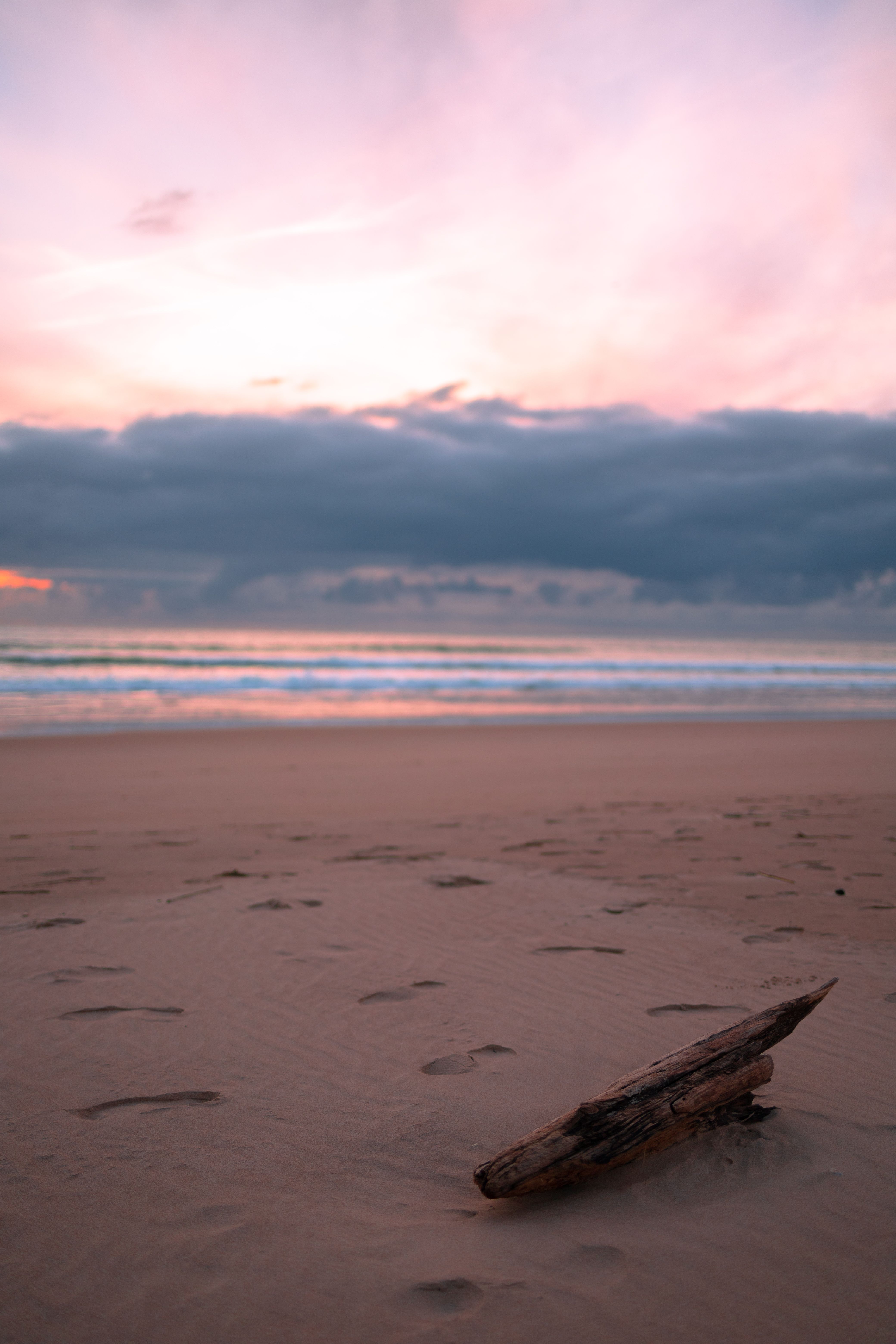 Sound Of Waves Photos, Download The BEST Free Sound Of Waves Stock Photos &  HD Images