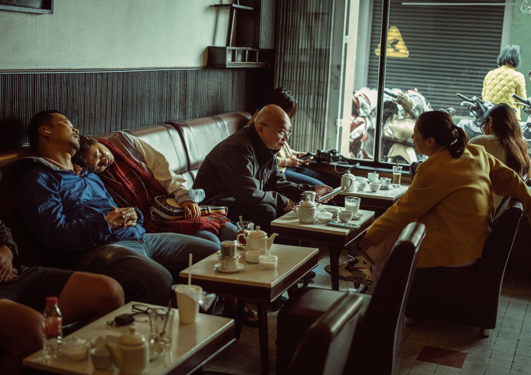 The Sunday Reset: A Weekly Relationship Framework for Busy Couples Who Keep Planning to Talk and Never Do