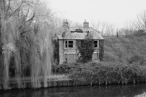Free Abandoned House Stock Photo