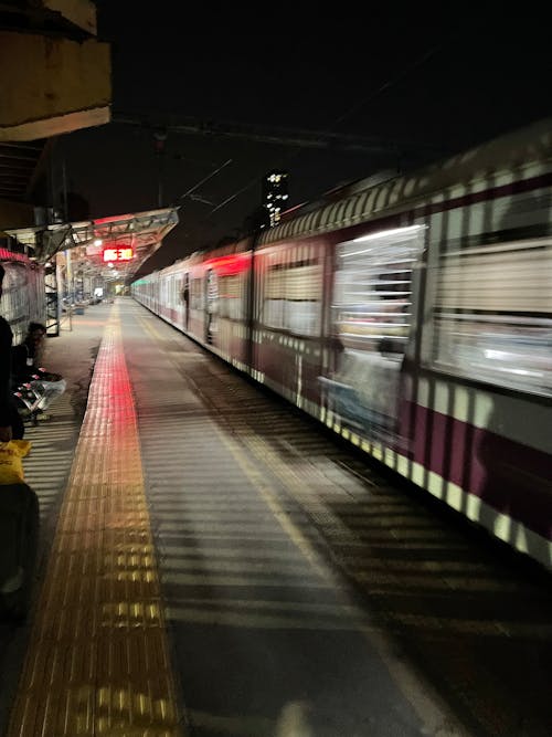 Kostnadsfri bild av järnvägsplattform, linbana, mumbai